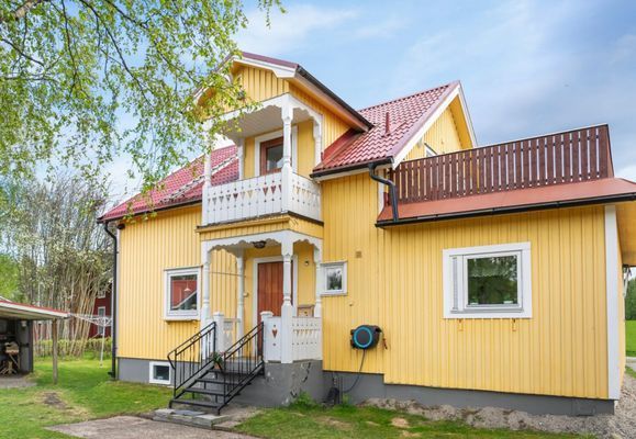 Villa vid vattnet med egen brygga och panoramautsi - Bild 10