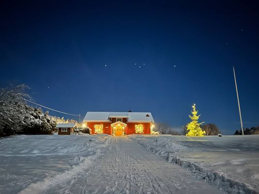 Mysigt 1700-tals torp i Stockholms skärgård