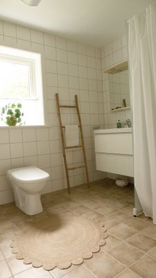 Villa med växthus och stor tomt i naturskön miljö - Bild 23