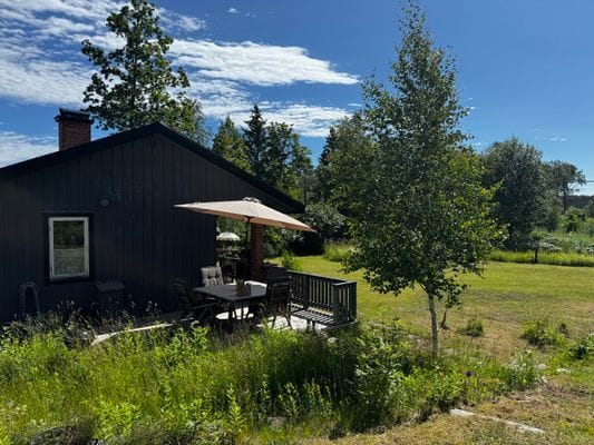 Mysig stuga med lantligt läge - Bild 19