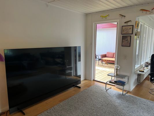 Generös enplansvilla med bad, fiske och skog - Bild 8