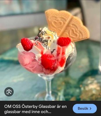 En idyllisk tillflykts plats vid sjön - Bild 61