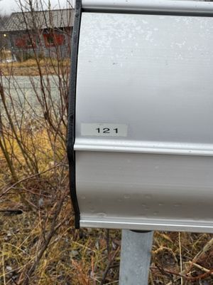 El stolpe vid parkering, endast för motorvärmare