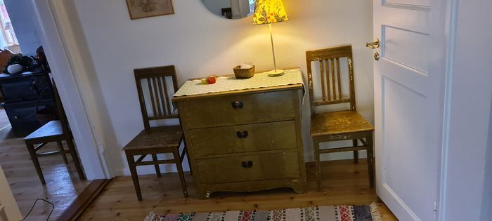 Stuga i Vikarbyn med pool och utsikt över Siljan