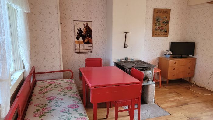 Stuga med pool nära Kolmården