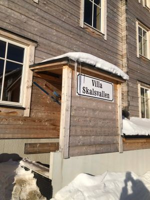 VILLA SKALSVALLEN, Skalets torg, inomhusbordtennis