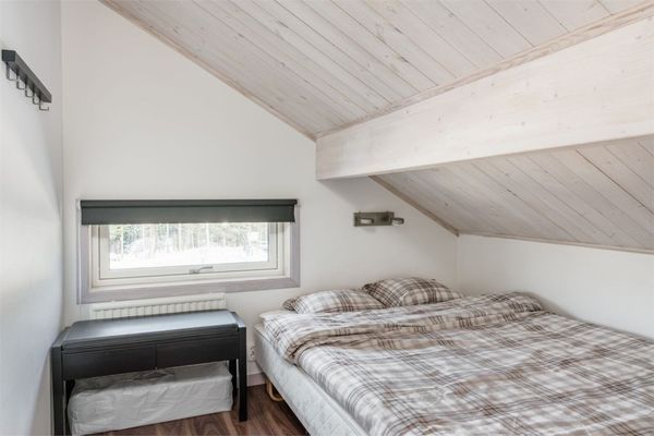 12bäddars stuga i kläppen med jacuzzi - Bild 12