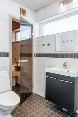 12bäddars stuga i kläppen med jacuzzi - Bild 19