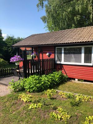 Hyr denna stuga i Dalarö på 45 m². 4 sängplatser. Från 7 500 kr per vecka. Se bilder och tillgänglighet här.