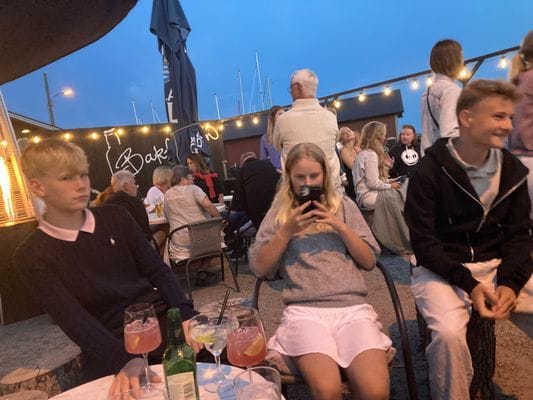 8 bädds stuga i lummig naturskön omgivning - Bild 28