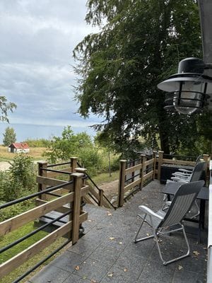 Hyr denna stuga i Baskemölla på 24 m². 3-5 sängplatser. 5 900 - 7 900 kr per vecka. Se bilder och tillgänglighet här.