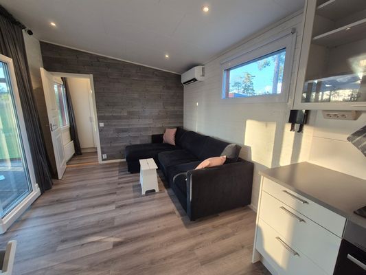 Bild 3 på Modern, sjönära stuga med en glimt av Vänern