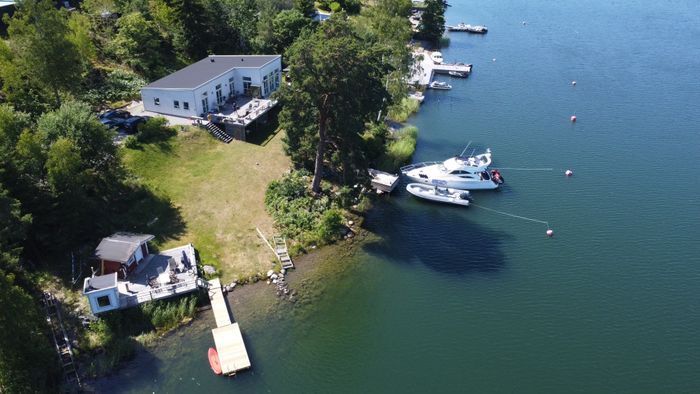 Bild 3 på Löjviken Värmdö. Sjötomt + stor terrass