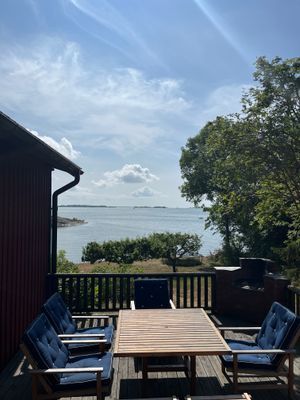Rymligt sommarhus, fri havsutsikt och egen brygga - Bild 33