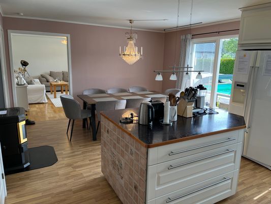 Fin villa med pool belägen i Storebro | SE05079 - Bild 8