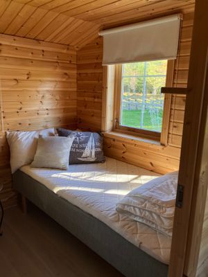 Bild 3 på Året runt stuga med bastu och sjöutsikt