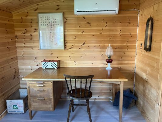 Året runt stuga med bastu och sjöutsikt