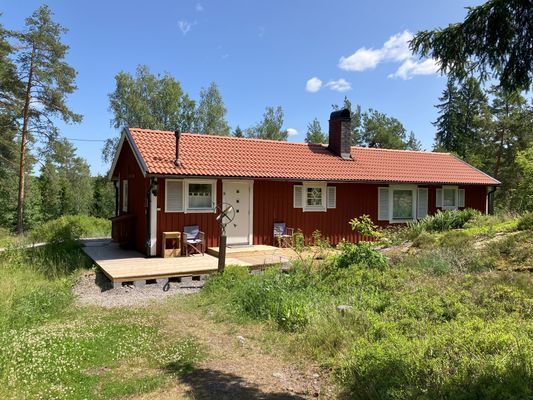 Hus i stillsamt område, 5 bäddar, sjöutsikt & båt
