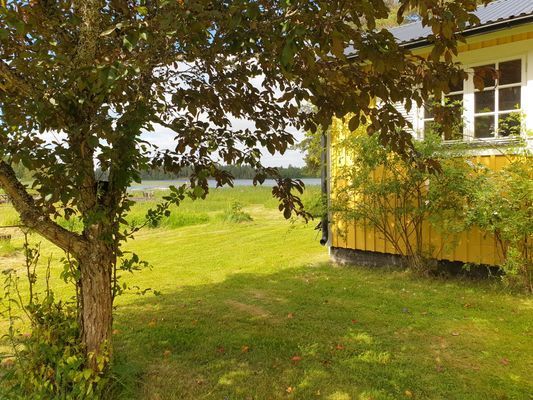 En idyllisk tillflykts plats vid sjön - Bild 7