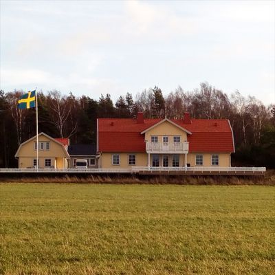 Gult hus mellan Göteborg, Kungälv och Marstrand