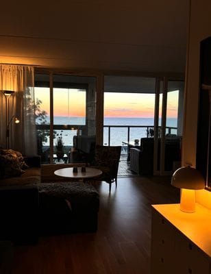 Lägenhet på Snäck med havsutsikt och pool.