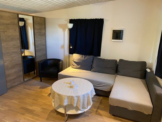 Hyr denna stuga i Algutsrum på 55 m². 4 sängplatser. Från 6 900 kr per vecka. Se bilder och tillgänglighet här.