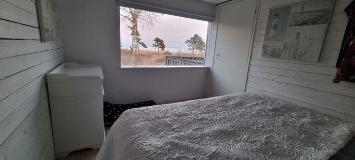 Unikt boende på egen gård m sjötomt - Bild 8