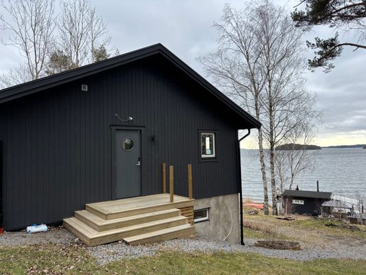 Hyr denna stuga i Stockholm på 60 m². 4 sängplatser. Pris ej tillgängligt. Se bilder och tillgänglighet här.