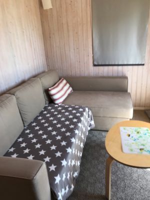 Mysig stuga med havsutsikt och stor tomt - Bild 8