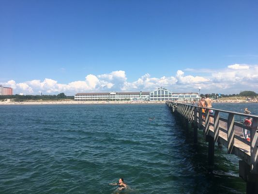 Hyr denna stuga i Falkenberg på 55 m². 4-6 sängplatser. Från 9 500 kr per vecka. Se bilder och tillgänglighet här.