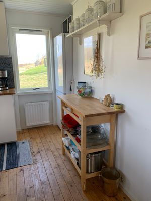 Fräsch stuga med utsikt, nära både hav och skog - Bild 9