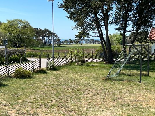 Mysig stuga med havsutsikt och stor tomt - Bild 6