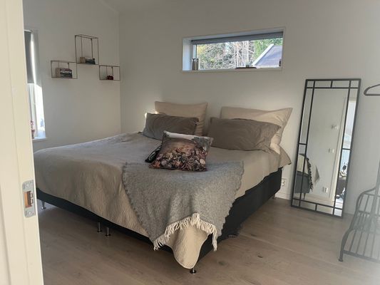 Modern, havsnära sommaroas på idylliska Dalarö - Bild 7