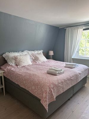 Sovrum 2 ovanvåning