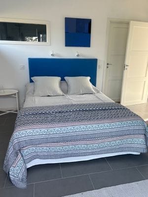 Master bedroom i huvudbyggnaden