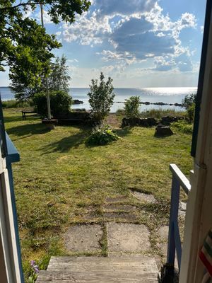 40-tals stuga med sjötomt vid Vänern