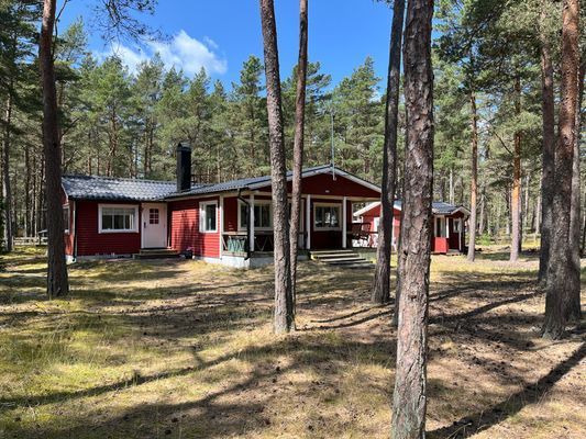 Fin stuga nära havet i lugnt område i Yngsjö - Bild 29