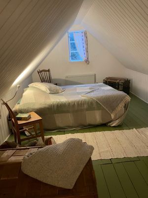 Charmig stuga i genuin och naturskön miljö - Bild 9