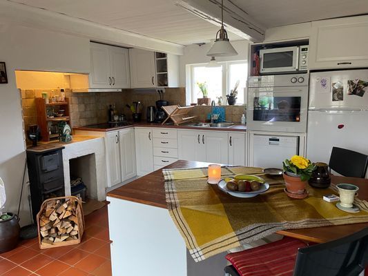 Bild 3 på Charmig stuga i genuin och naturskön miljö