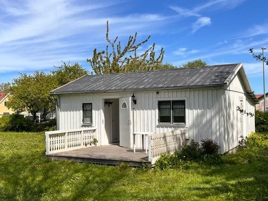 Gårdshus på Hamnvägen i Burgsvik
