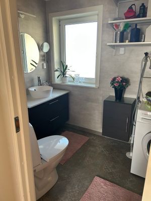 Modern stuga för 6 personer precis vid sjön Virén - Bild 11