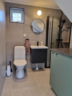 Havsnära nybyggt stuga