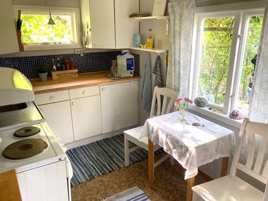 Stuga med havsutsikt och egen badbrygga - Bild 6