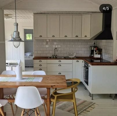 Mysig stuga med sjö och havsnära läge - Bild 15