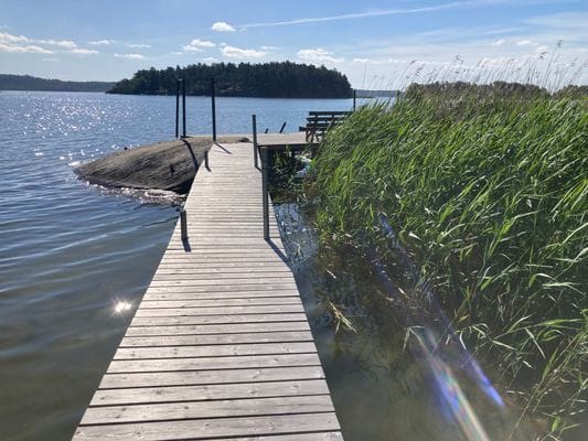 Bild 4 på Stuga med havsutsikt och egen badbrygga