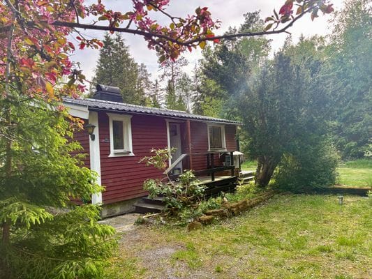 Fritidshus nära sjö och natur - Bild 13