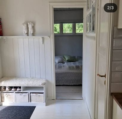Mysig stuga med sjö och havsnära läge - Bild 17