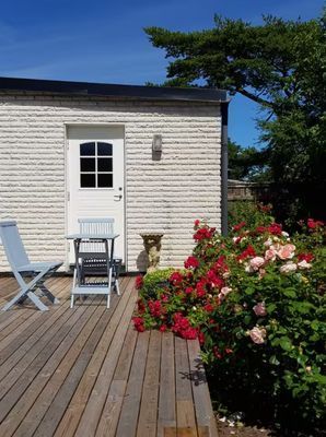 Hyr denna stuga i Visby på 95 m². 4-5 sängplatser. Från 12 000 kr per vecka. Se bilder och tillgänglighet här.