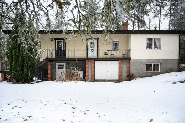 Semesterhus med sjöläge i Åseda |SE06091