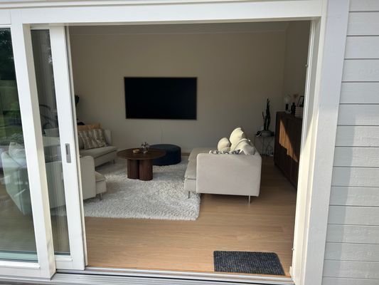 Nyrenoverad villa nära havet - Bild 7